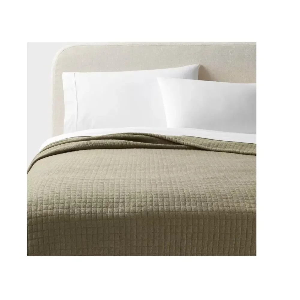 Jersey Quilt - Threshold full/queen, dark olive quilt NEW